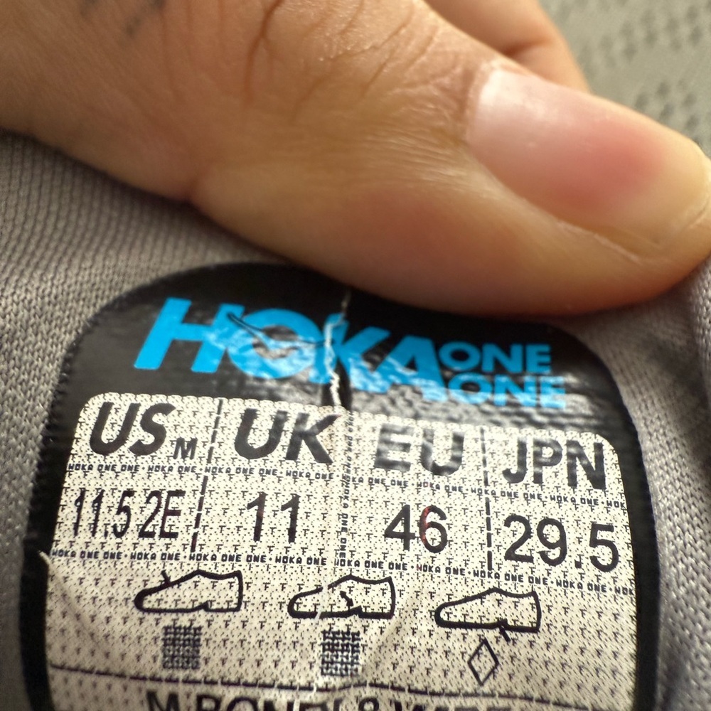 Hoka men size 11.5 bondi 8 Light Gray Athletic Shoes - Picture 8 of 8